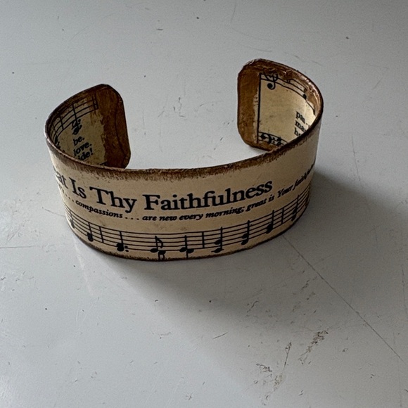 Musical Note Cuff Bracelet - Picture 4 of 5